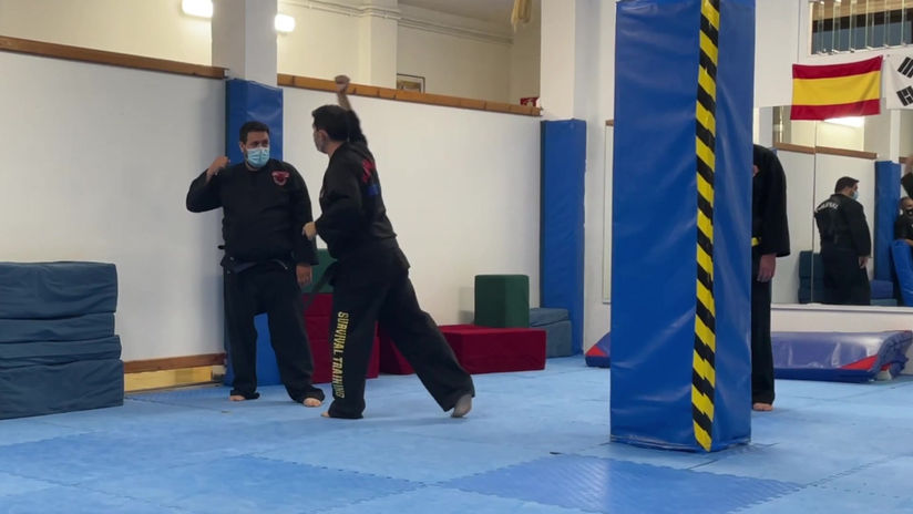 Ejercicio de reacción ante cuchillo con estrés